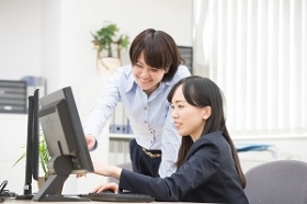 <時給1850円>未経験OK!英語に自信のない方も安心♪残業少なめの貿易事務(BLSW80404)