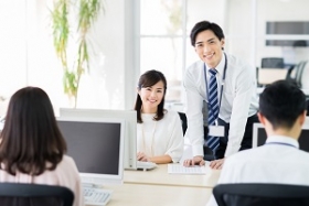 【資格があれば未経験でもOK！】NACCS入力など輸入通関業務！（BLHC12191)