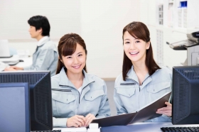 《未経験OK》SNSで有名な企業★入力メイン事務/直接雇用のチャンスあり(LHA13850)