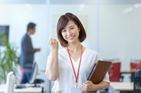 ＼定着率バツグン♪／無資格OK！通関業務／時給1600円＠本町スグ （BLHC12788）