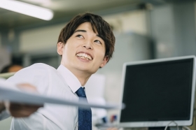 \年齢不問/時給1900円~!輸入通関サポート♪(BLSW12946)