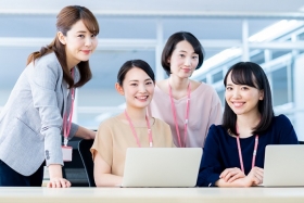 《中国語使用★》ECショップ運営事務/週3-5日時短OK!なんば(LHM13362)