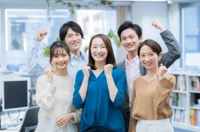《未経験OK！》フルタイムや時短も選べるコールセンター業務（LNN14367）