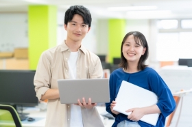 《丸の内駅から1分》請求書作成や連絡などの事務/英語は定型文あり(BLNN71027)