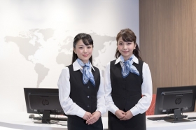 【未経験OK】残業なし♪英語もいかせる大型ビルでのインフォメーションスタッフ★（LSK14496）