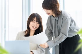 ≪未経験OK≫英語を活かす貿易事務★慣れたらモクモク／残業少なめ（LHD14726）