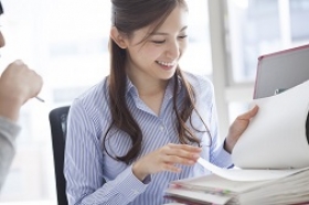 【時給1900円】英語も活かせる♪経理事務(LSW12615)