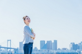 ≪人気のアパレル業≫通販サイトに関する事務!未経験OK♪三宮(LKD91112)