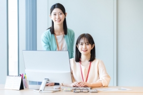 ★守口市/正社員★自動車関連メーカー貿易事務*残業ナシ/年収350-400万(BLHM14374)