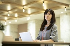 社員チャンス&ミニボーナスあり★未経験OK!残業少なめの貿易のお仕事♪月収30万(BLSK14392)