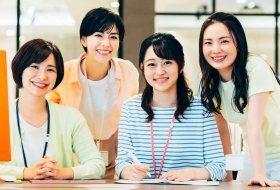 《梅田駅直結♪》大手旅行会社!団体旅行の旅行事務@時給1700-1800円(LHM14474B)